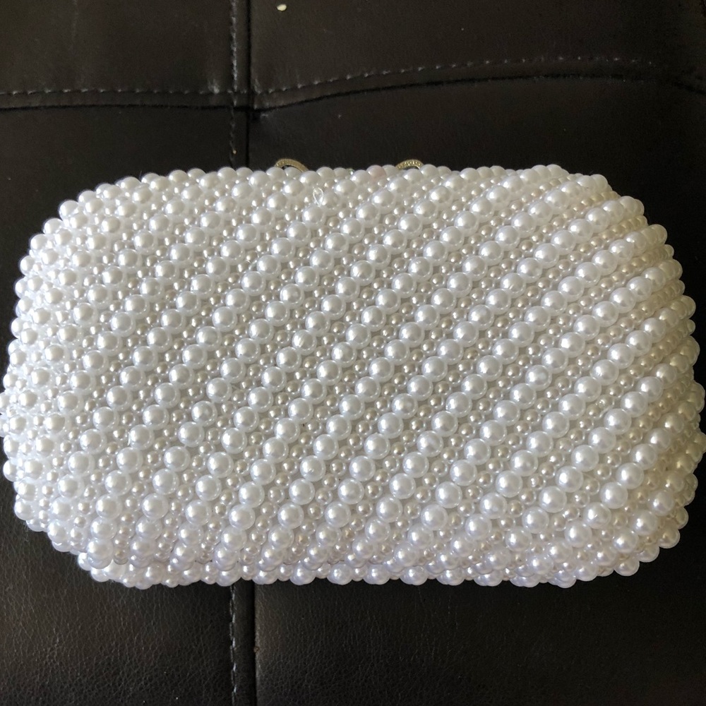 Pearl wedding clutch 